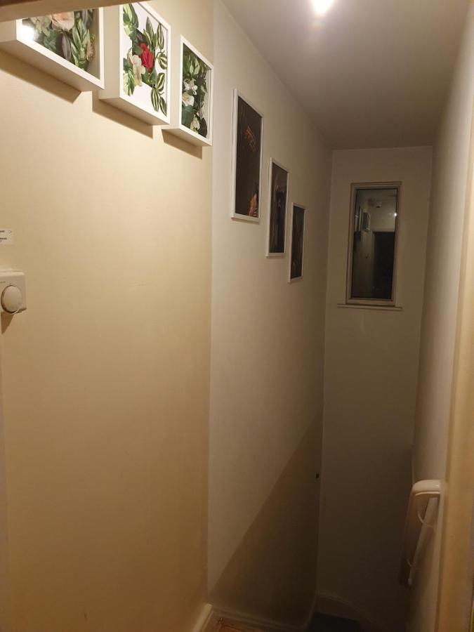 Amh Hotel - Greenford Station Northolt  المظهر الخارجي الصورة