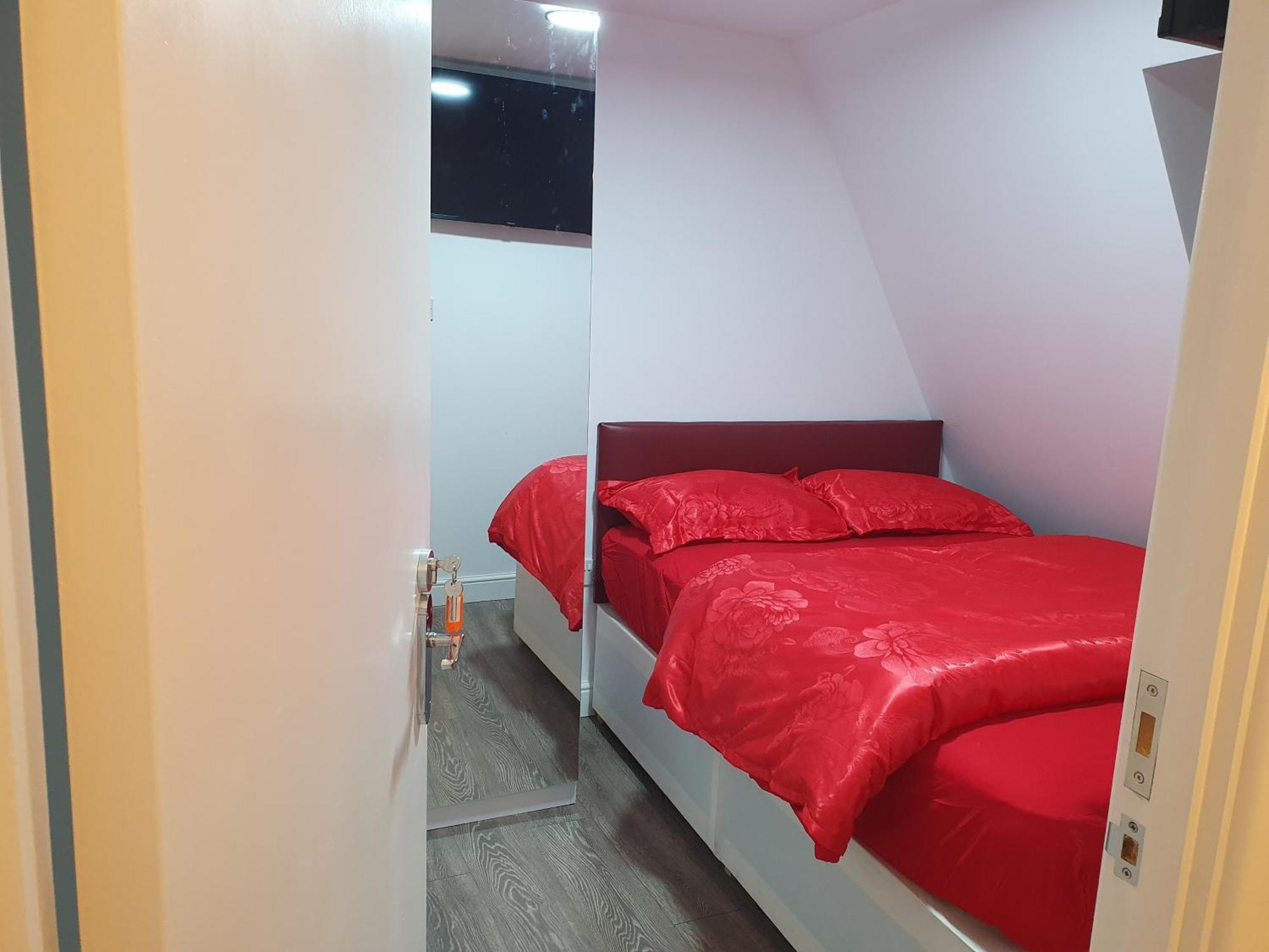 Amh Hotel - Greenford Station Northolt  المظهر الخارجي الصورة