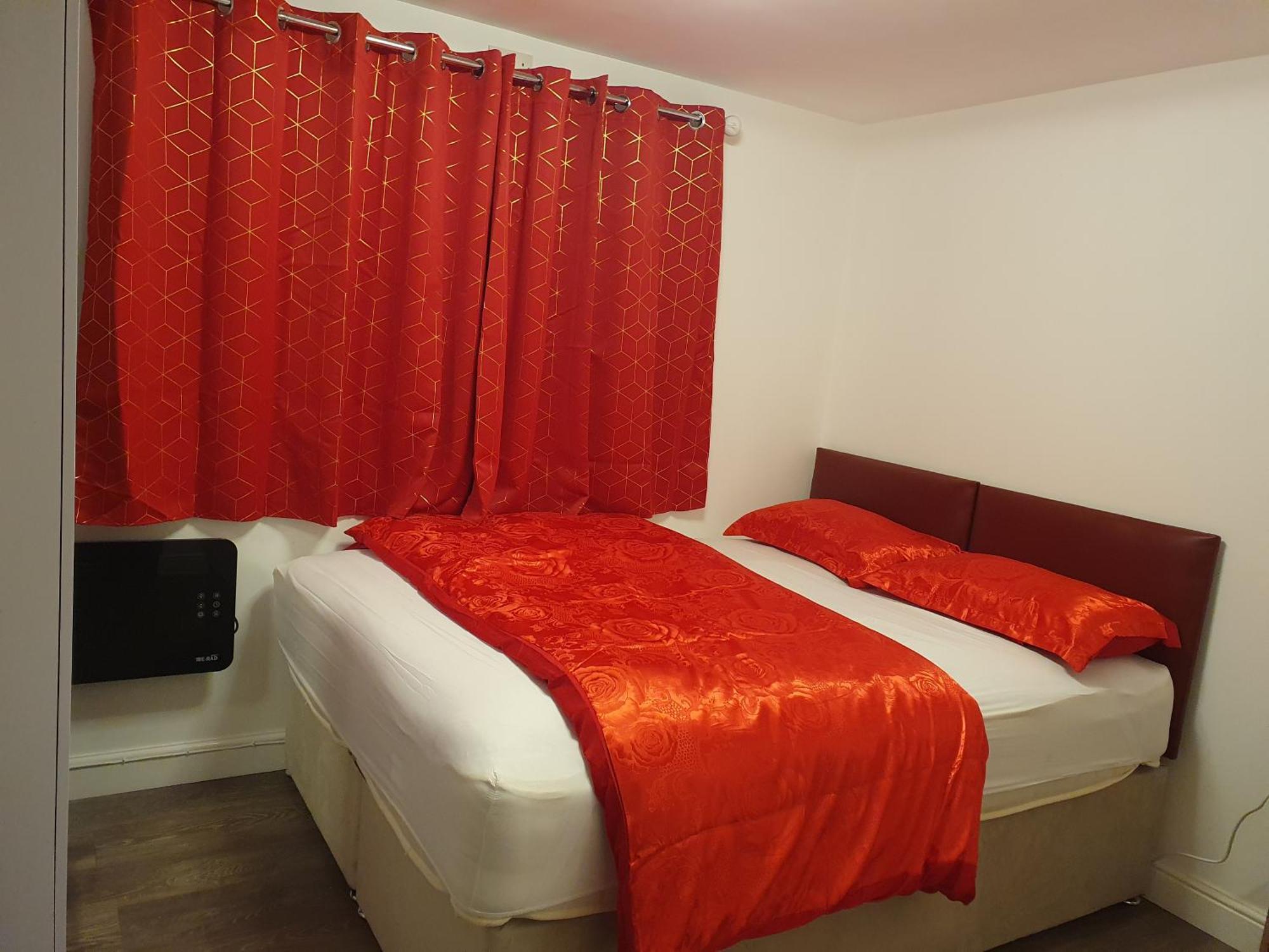 Amh Hotel - Greenford Station Northolt  المظهر الخارجي الصورة