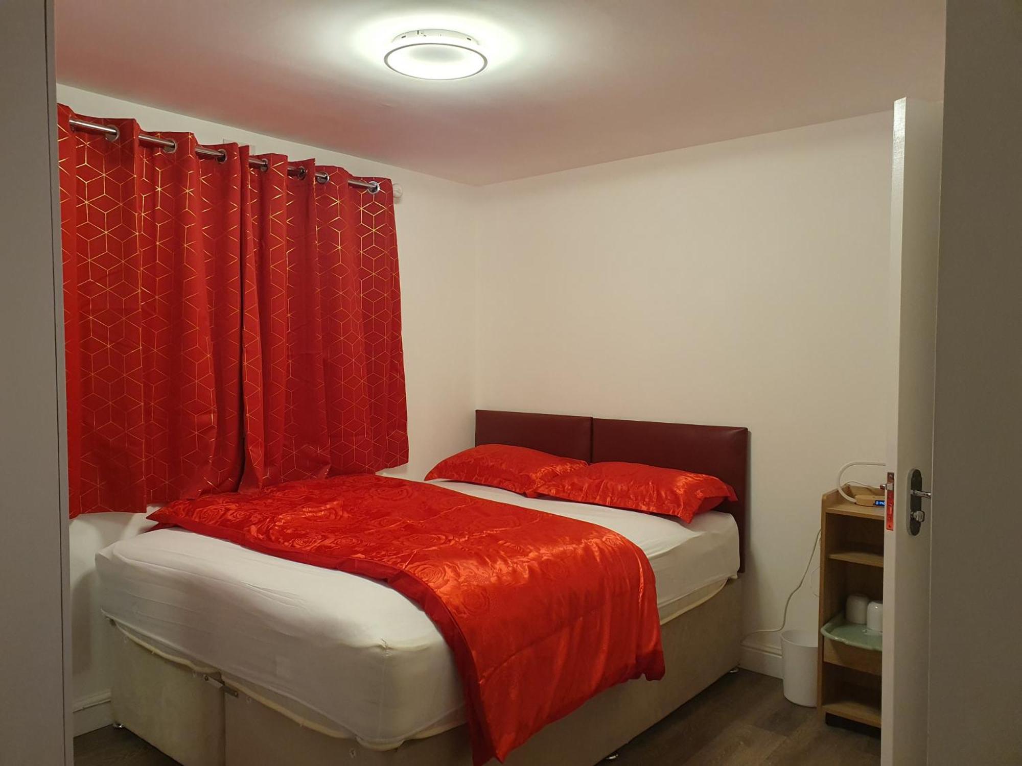 Amh Hotel - Greenford Station Northolt  المظهر الخارجي الصورة